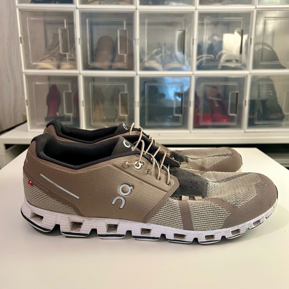 (SOLD) On Running Men's Athletic Shoes (Size 13)
